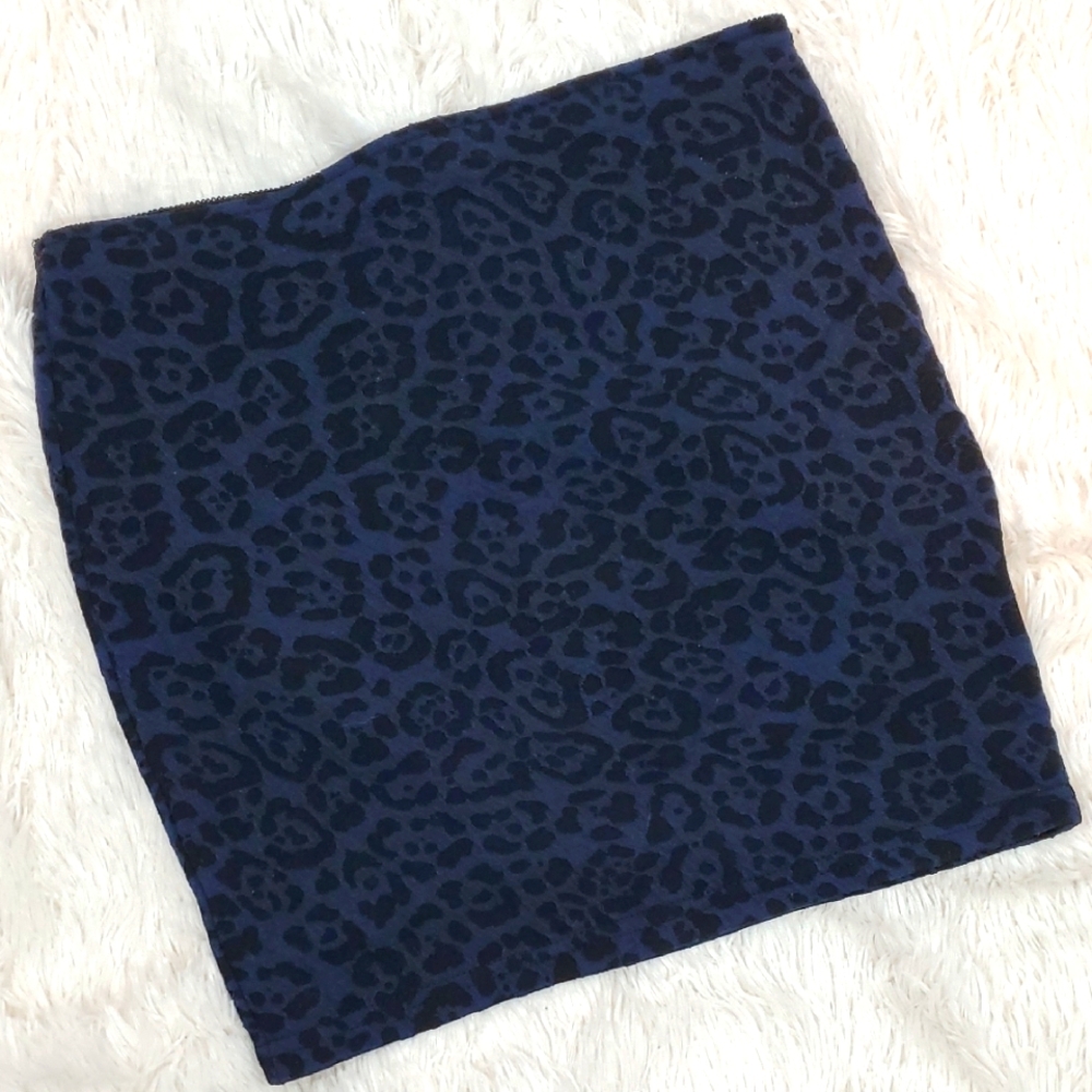 Aqua Navy and Black Leopard Mini Skirt Size M